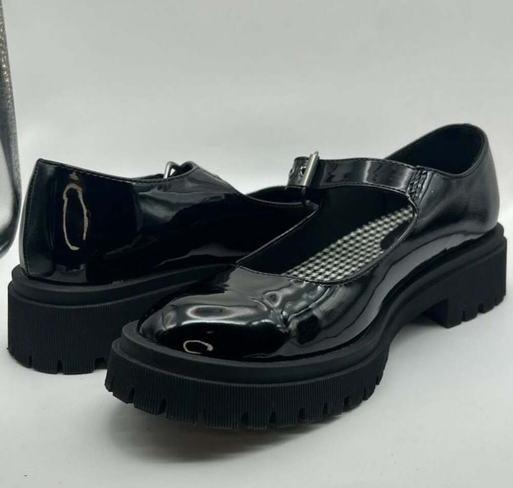 Seychelles Mary Jane Flats Size 8 Black Patent Leather Platform Shoes